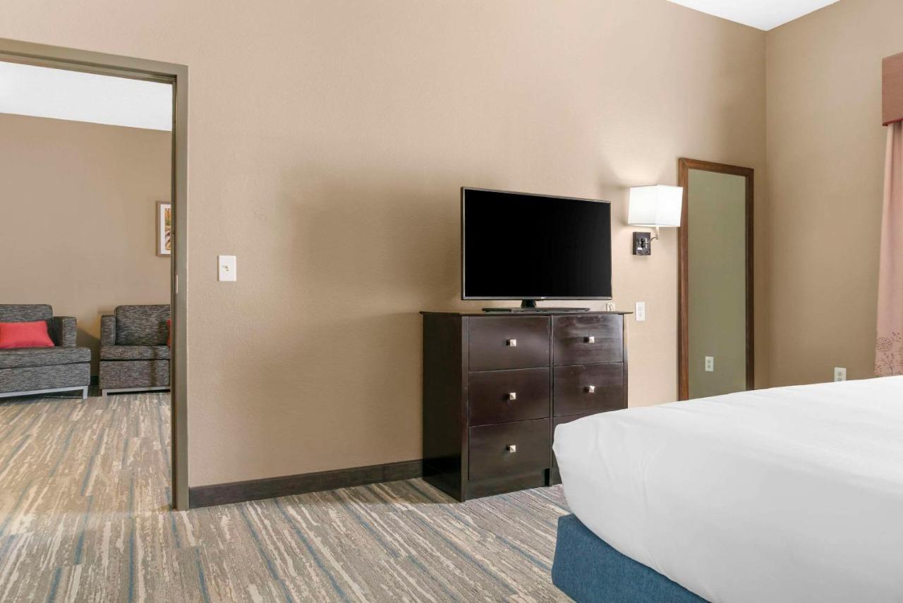 טולדו Comfort Inn & Suites מראה חיצוני תמונה