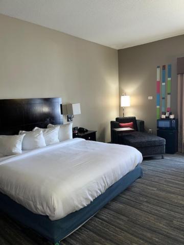 טולדו Comfort Inn & Suites מראה חיצוני תמונה