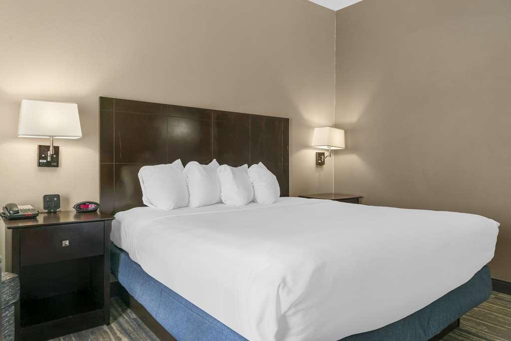 טולדו Comfort Inn & Suites חדר תמונה