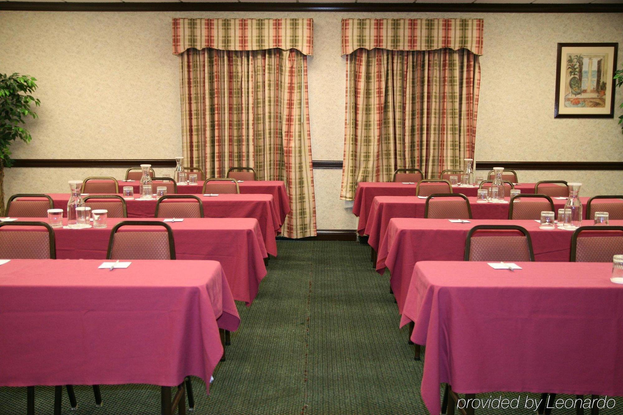 טולדו Comfort Inn & Suites מראה חיצוני תמונה