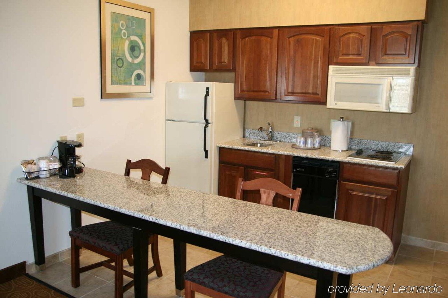 טולדו Comfort Inn & Suites חדר תמונה